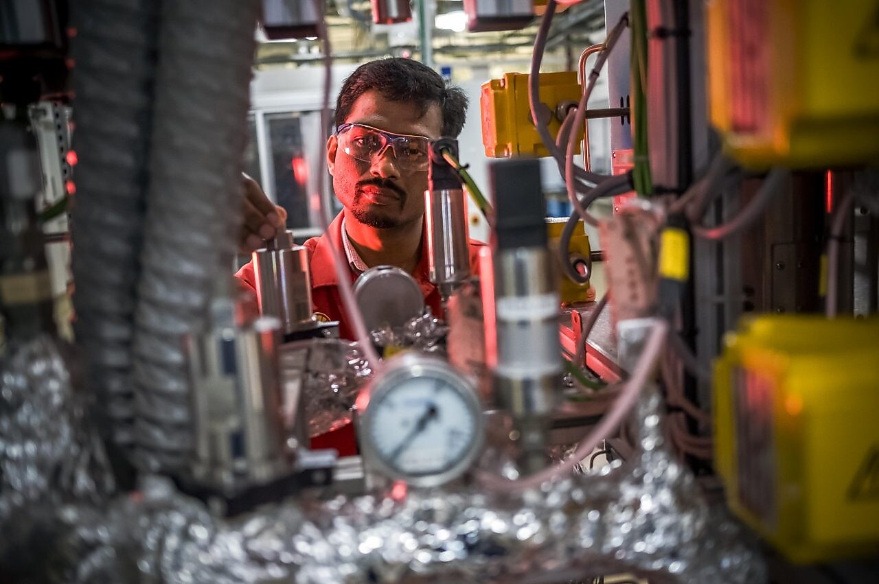 Shell worker qirh equipment used to facilitate dioxin removal.