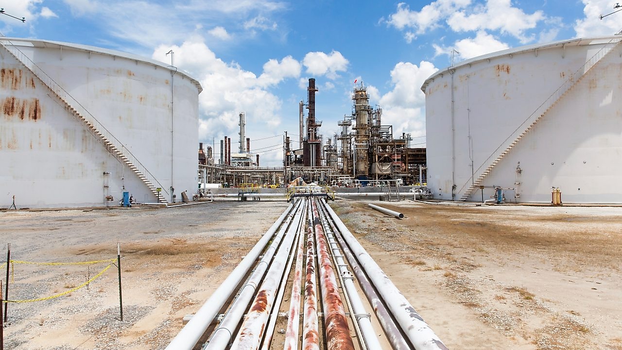 Eastern view of Mobile, Alabama Refinery.