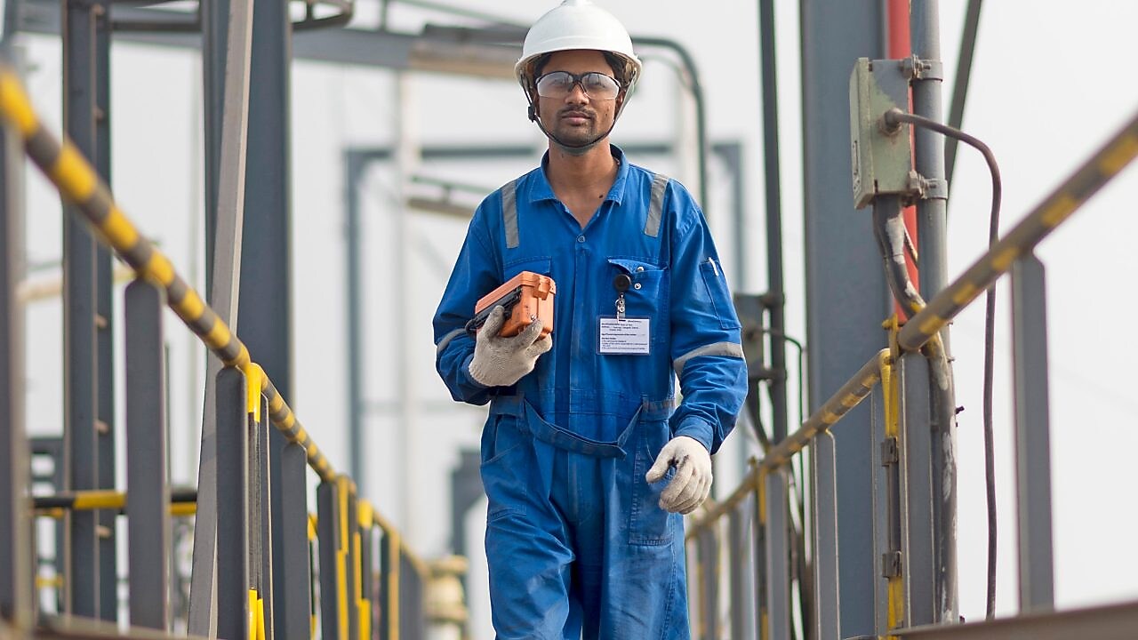 Shell operator at a IH² Demonstration Facility