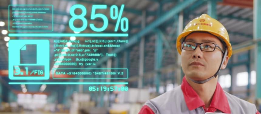 工人在工厂工作。