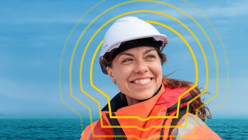 壳牌员工在户外工作