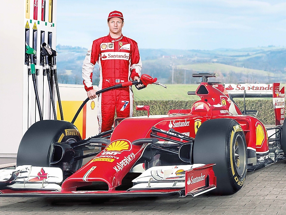 Ferrari F1 driver using Shell Helix Ultra oil to fill up car