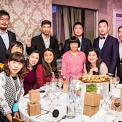 挑战者们在晚宴上集体合影，与壳牌的缘分还将继续！