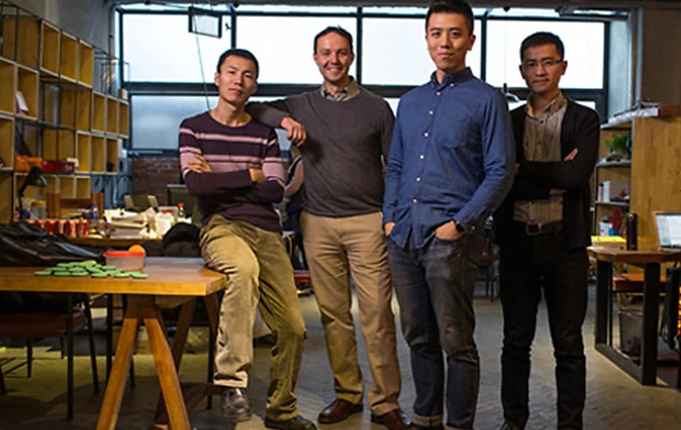 道兰环能（MotionECO）创始人刘疏桐（左三）及其团队