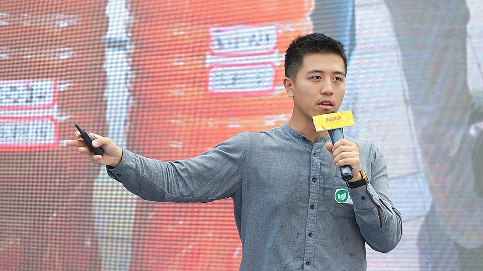 中国本土能源初创企业MotionECO道兰环能创始人刘疏桐在台上演讲